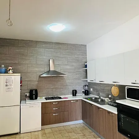 With Shared Bathroom In A Shared Flat