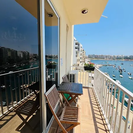 With Shared Bathroom In A Shared Flat