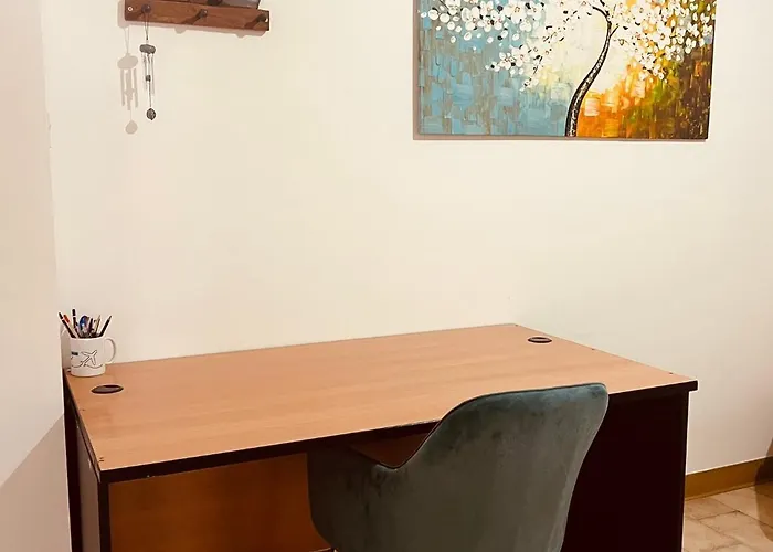 民宿 With Shared Bathroom In A Shared Flat *