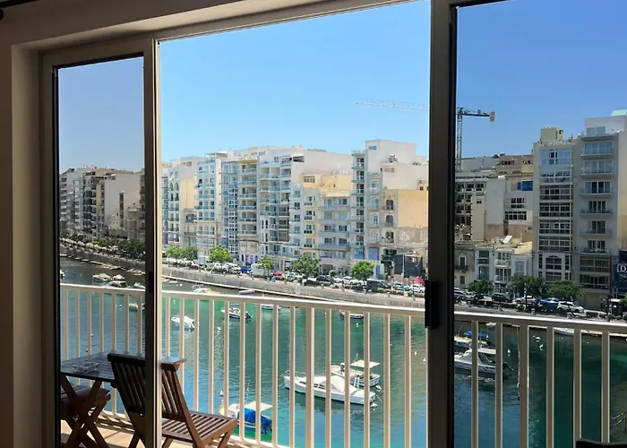 With Shared Bathroom In A Shared Flat